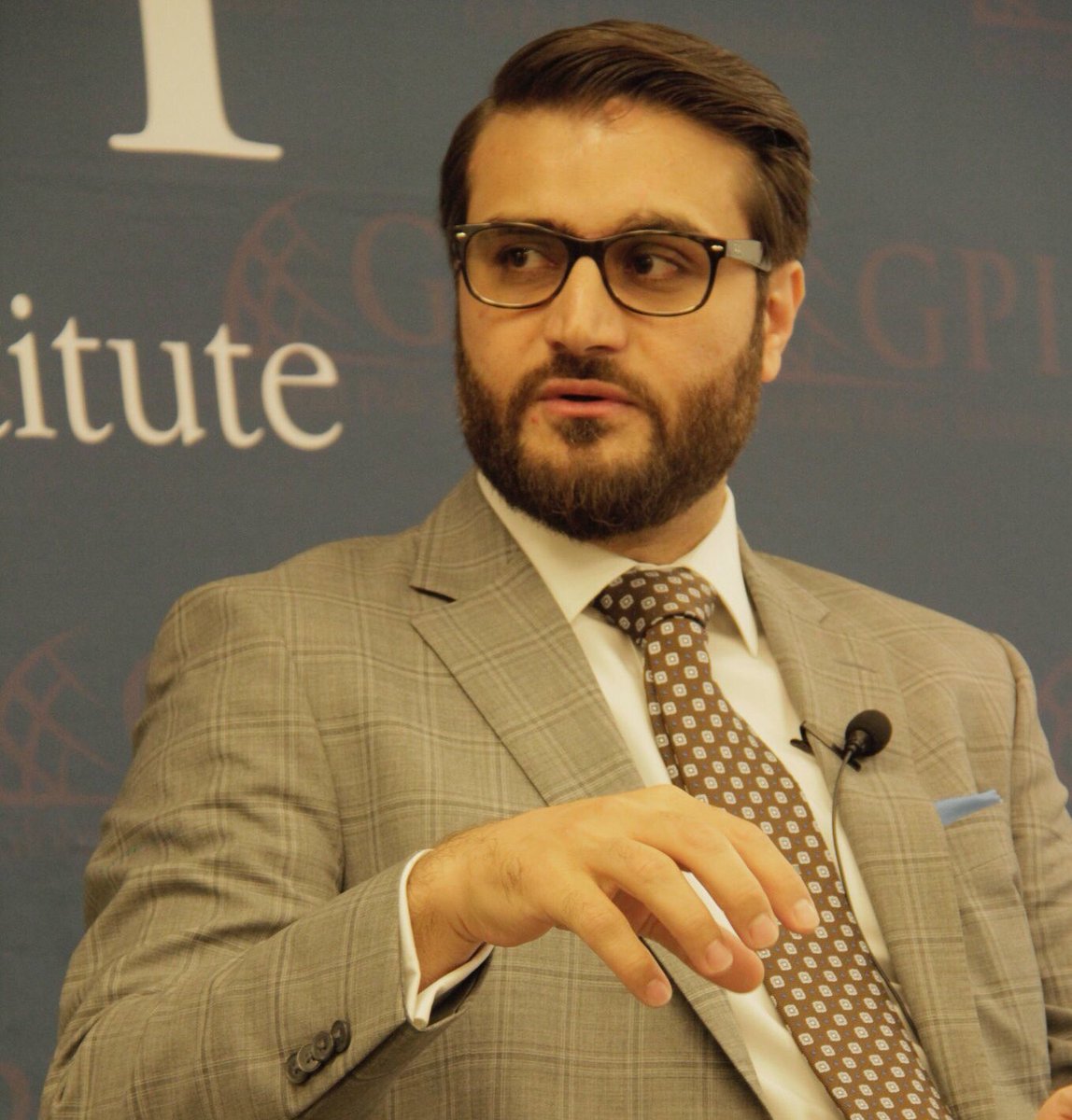 حمد الله محب: در این مقطع بحرانی، امنیت مردم افغانستان در اولویت برنامه هایم قرار می دهم