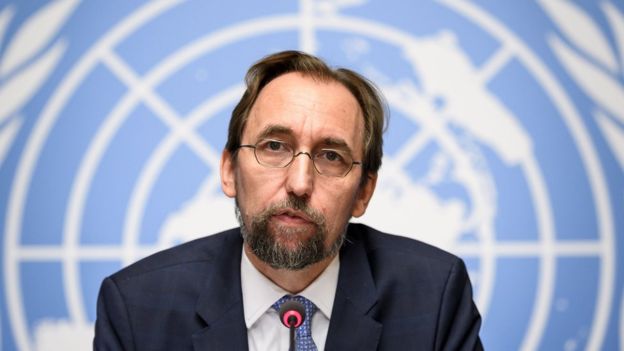 کمیسر حقوق بشر سازمان ملل خواستار استعفای آنگ‌سان سوچی شد