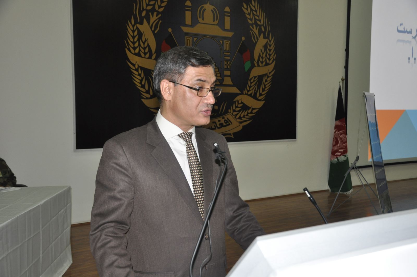 دیدار معاون وزیر دفاع امریکا با وزیر دفاع ملی افغانستان در کابل