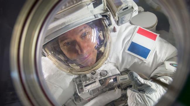 France joins space race with Russia spying accusations