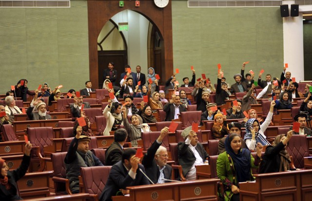 Afghan parliament to review security pact with U.S.