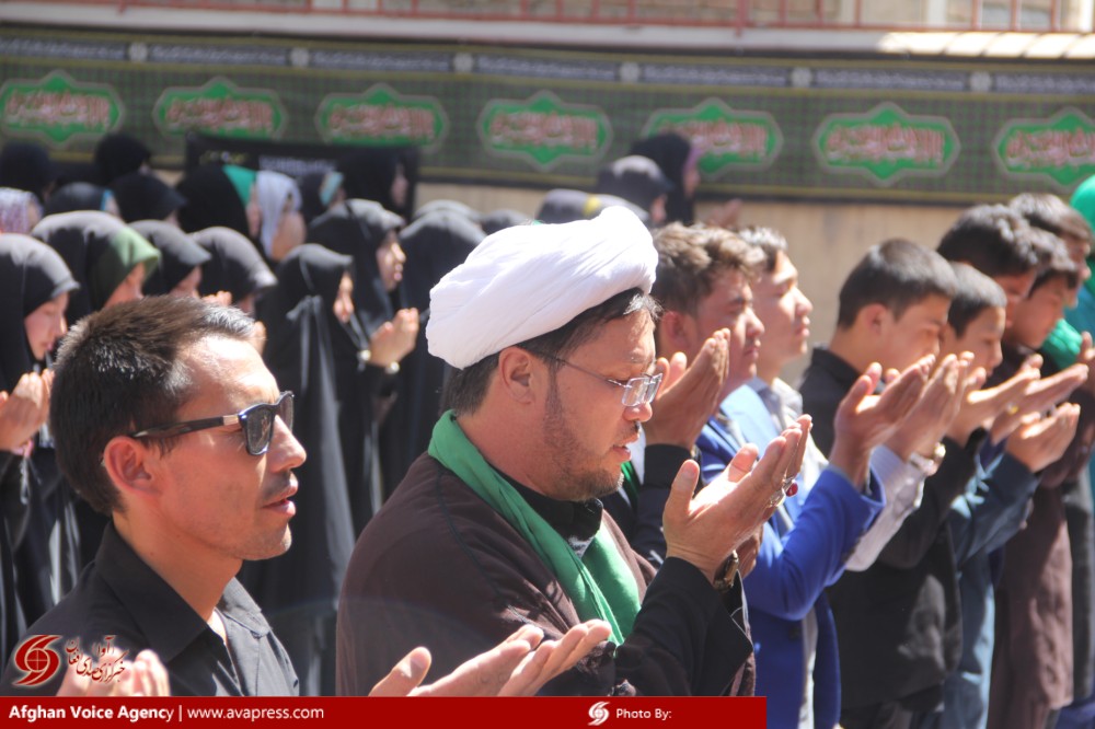 نماز ظهر عاشورا در غرب کابل اقامه شد