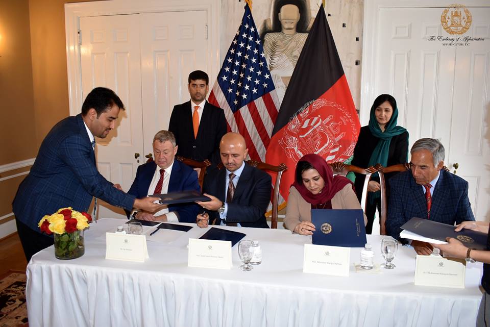 Afghan gold, copper mines deals signed in U.S.