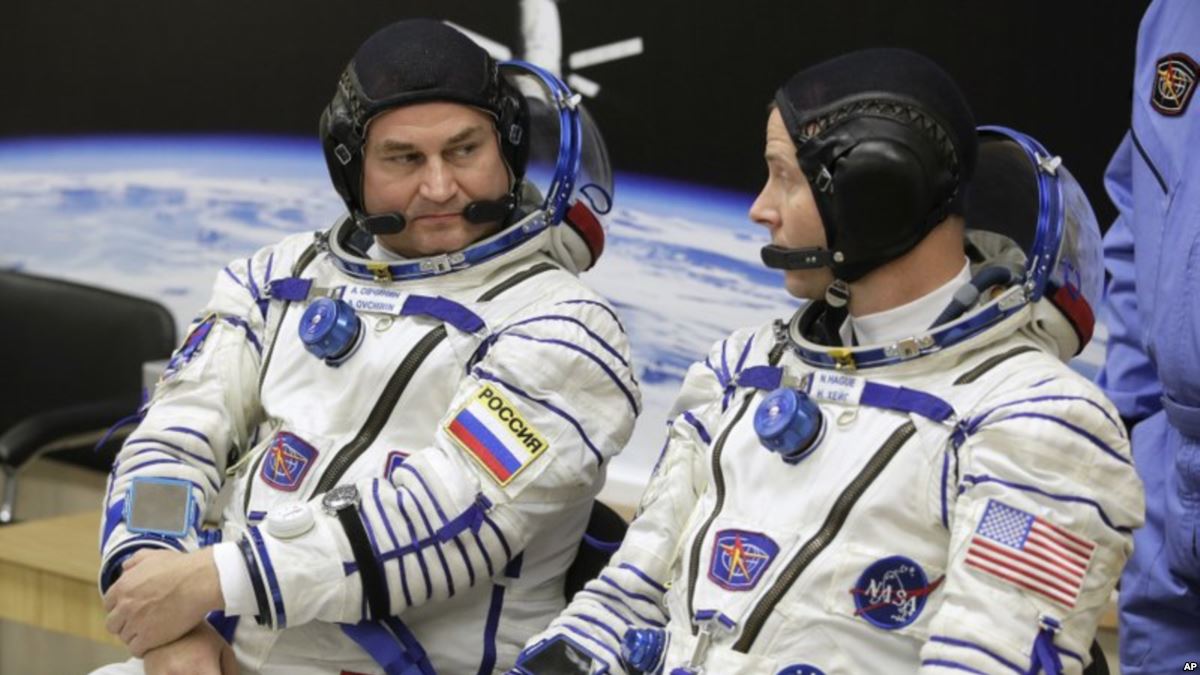 فضانوردان امریکایی و روسی نشست اضطراری کردند