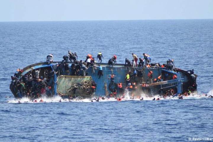 35 مهاجر در دریای مدیترانه از غرق شدن نجات پیدا کردند