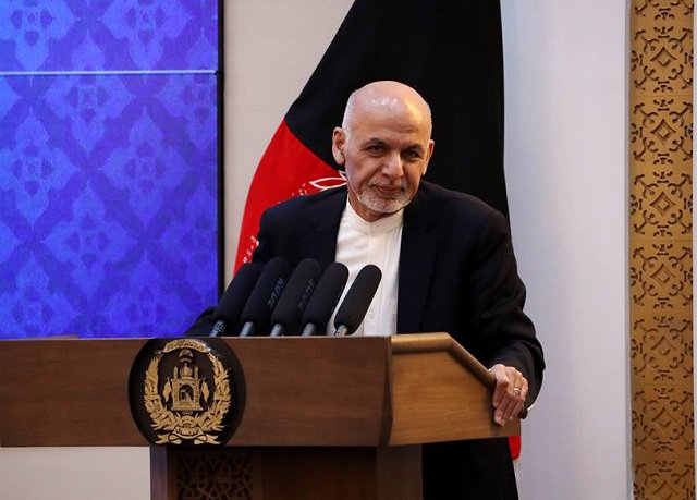 Ghani donates 5 million afghanis of his own money to Journalists Support Fund