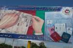 طالبان 10 کارمند کمیسیون انتخابات را گروگان گرفتند