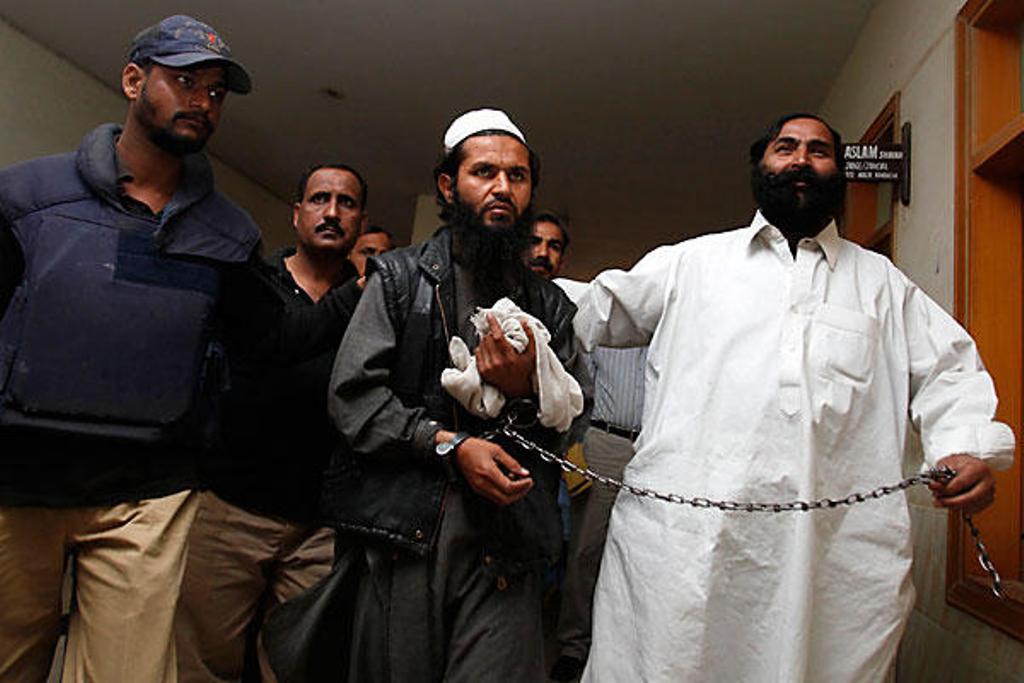 پاکستان د طالبانو د پخواني مشر ملا محمد عمر مرستیال له بنده خوشی کړی دی