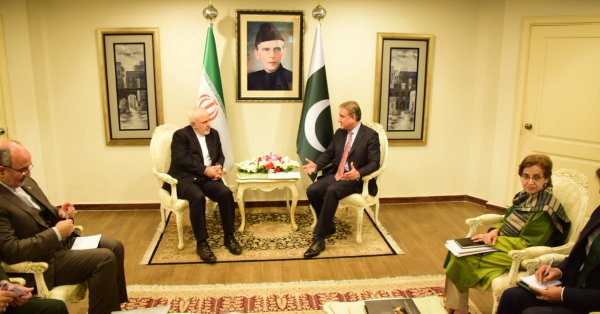 Pak-Iran agree to promote bilateral relations including defence cooperation