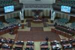 اختلاف نظر نمایندگان در خصوص تعیین سن کودکان جلسه‌ی مجلس را مختل کرد