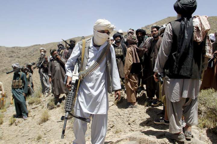 دفع حملات سنگین طالبان بر ولسوالی مالستان/ ادامه تجمعات گسترده طالبان در اطراف جاغوری و مالستان