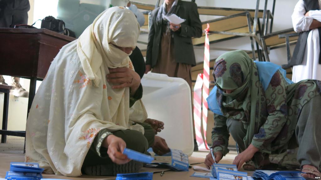 Afghanistan Considers Delaying April Presidential Election