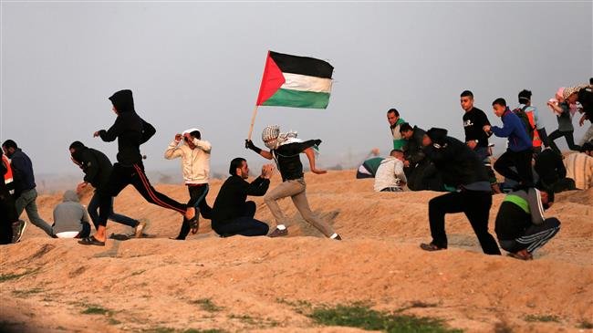 Zionist forces shoot, injure 28 Palestinian protesters in Gaza