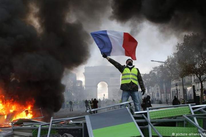 اعتراضات فرانسه؛ بلوای اکثریت خاموش