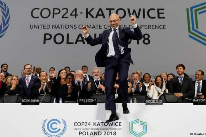 تصویب توافق اقلیمی پاریس / کشورهای جهان تولید دی اکسید کربن خود را پنجاه و پنج درصد کاهش دهند