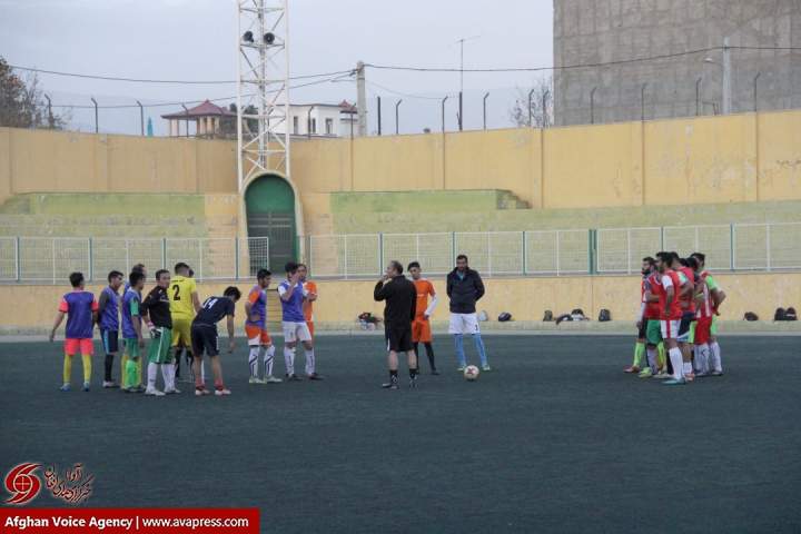 رقابت انتخابی تیم ملی فوتبال ساحلی افغانستان در تهران/ دو فوتبالیست مهاجر به اردوی تیم ملی دعوت شدند