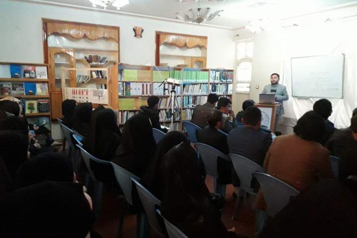 کارگاه روش تحقیق و فن بیان در هرات برگزار شد