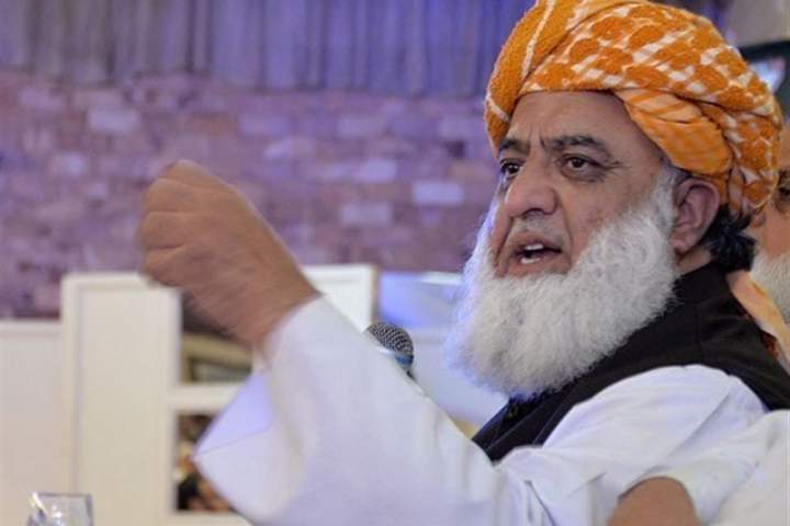 رهبرمذهبی پاکستان، طالبان را تشویق به گفتگو با حکومت کابل کرد