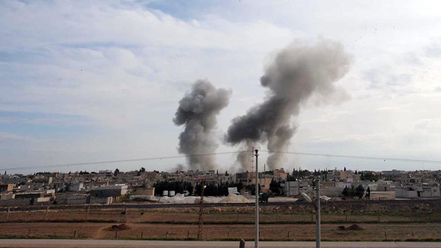 Blast hurts US troops, kills passersby in Syrian Manbij
