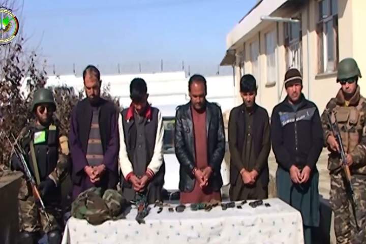 بازداشت یک گروه پنج نفری آدم ربایان و سارقین مسلح در لوگر