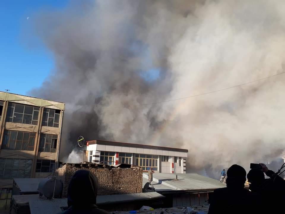 آتش سوزی در مندوی کابل/ اطفائیه تا هنوز موفق به مهار حریق نشده است