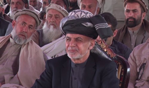 اشرف غني: حکومت حاضر دی چې دننه هېواد کې طالبانو ته دفتر پرانیزي