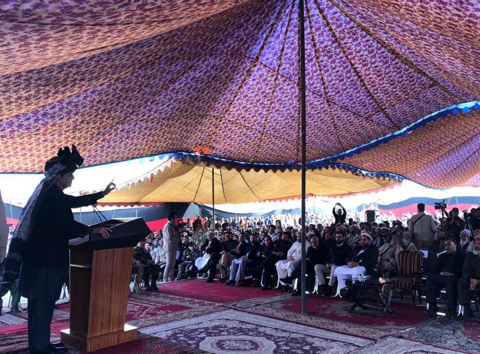 رئیس جمهور غنی: زمینه گشایش دفتر برای طالبان در افغانستان فراهم است