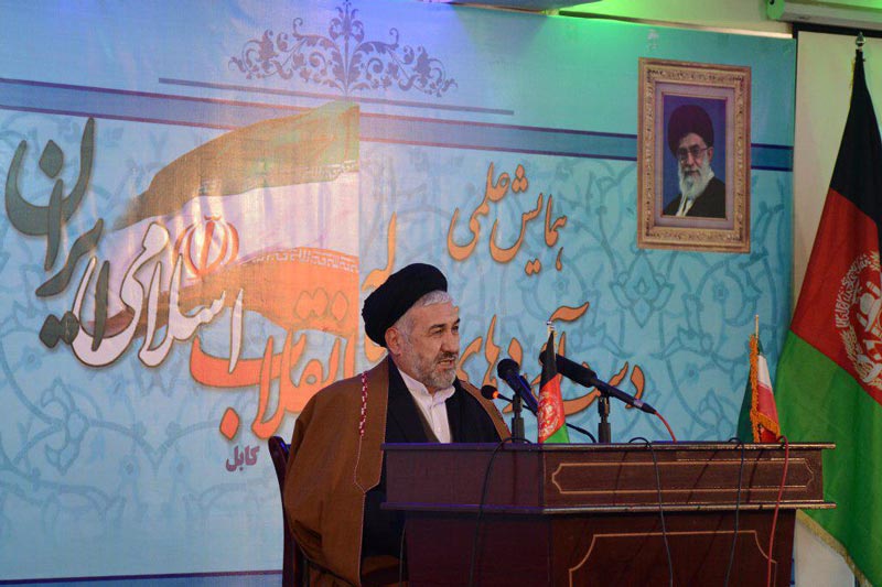 انقلاب اسلامی ایران یک پدیده بی‌نظیر در سطح جهان می باشد