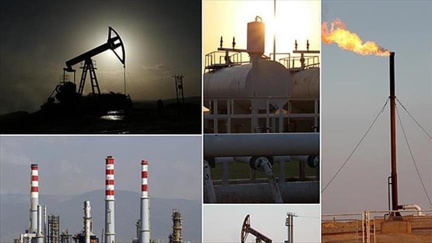 Oil prices at three-month high with weaker dollar