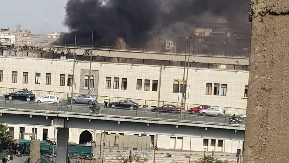 Cairo station fire: at least 25 dead and dozens injured