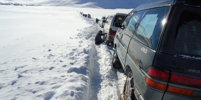 Heavy snowfall blocks highways in several provinces