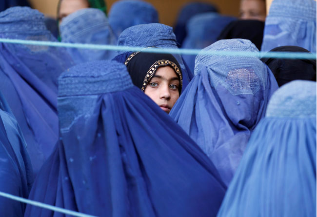 زنان افغان به با الهام گرفتن از فرهنگ دیگران نمی توانند پیشرفت نمایند