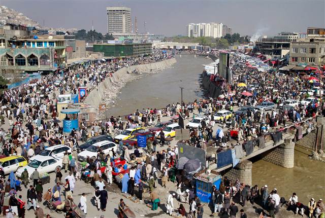 افغانستان ۳۱ میلیون و ششصد هزار نفر جمعیت دارد
