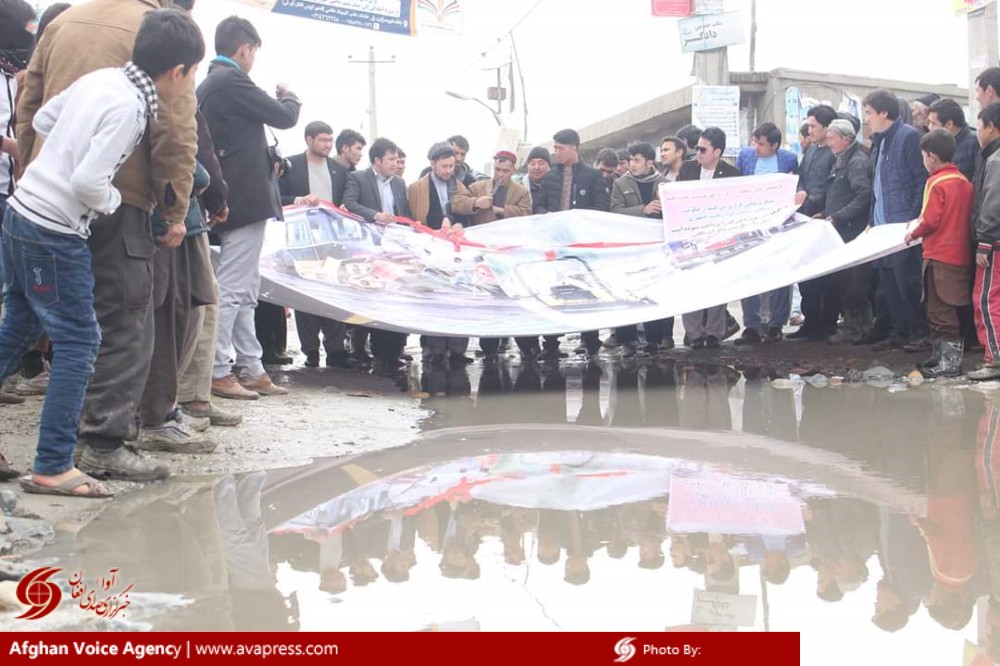شهروندان غرب کابل سرک قلعه‌قاضی را به گونه نمادین افتتاح کردند