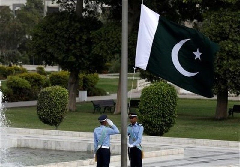پرچم پاکستان در سوگ حادثه تروریستی نیوزیلند نیمه‌افراشته شد