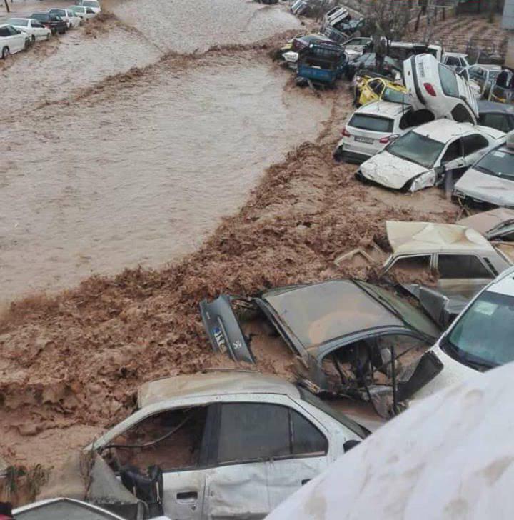 سیلاب در شیراز ایران/ هفده کشته و شصت و هشت زخمی