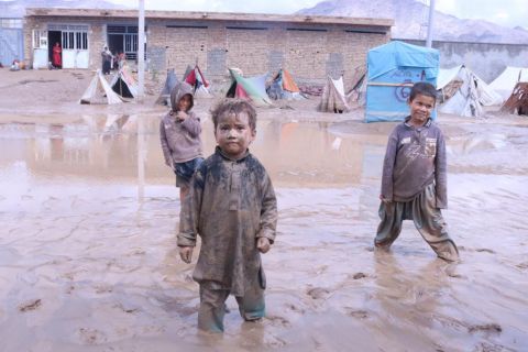 Flash floods hit tens of thousands in Afghanistan overnight, World Vision responding