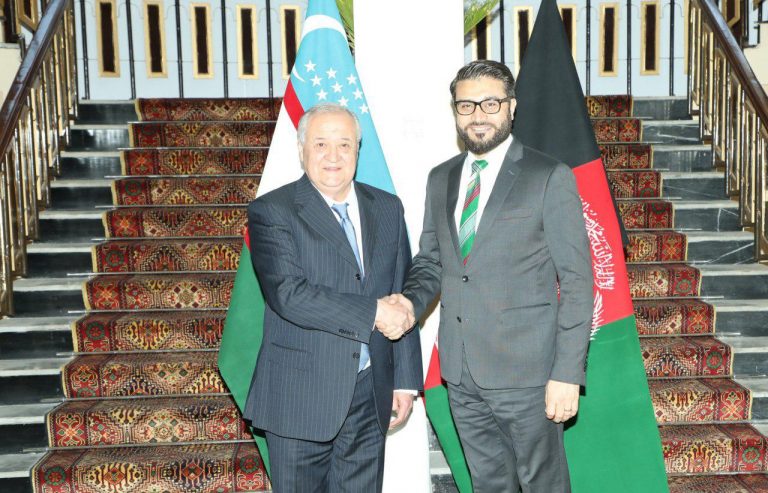 President Ghani Meets Uzbek Delegation
