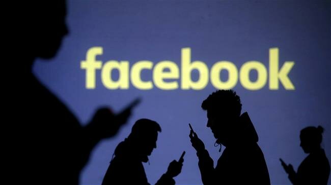 Facebook deletes accounts in India, Pakistan