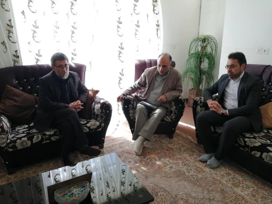 دیدار هیأت سفارت افغانستان با خانواده حامد رضایی؛ نوجوان مهاجر خودکشی کرده در ایران