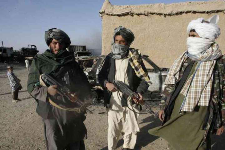 حملات گروهی طالبان بر چندین پاسگاه در مرکز شهر قندوز