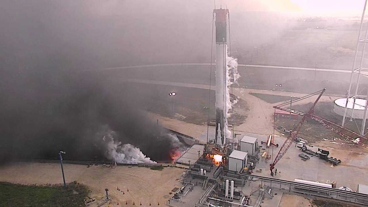 Incident on SpaceX pad could delay its first manned flight
