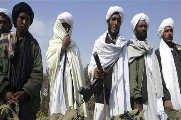 ادامه درگیری میان نیروی های امنیتی و طالبان در ولسوالی انار دره فراه