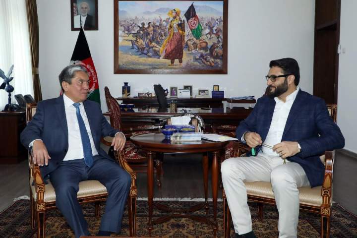 مشاور امنیت ملی با سفیر قزاقستان در کابل دیدار کرد