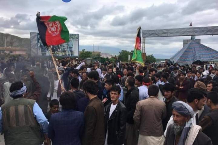اعتراضات در بغلان وارد پنجمین روز شد / مسیر کابل - بلخ مسدود است/  هشدار وزارت داخله به معترضان