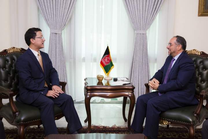 وزیر امور خارجه با سفیر چین در کابل دیدار کرد
