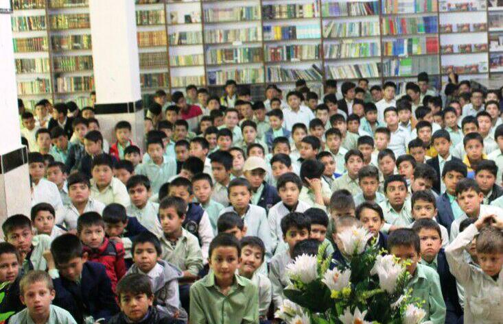 کودکان در افغانستان با کتاب آشنایی درست ندارند/ ملتی که کتاب نمی‌خواند، مجبور به تکرار تاریخ است