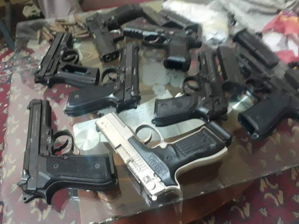 شرکت ساختمانی که در مزار شریف سلاح می فروخت
