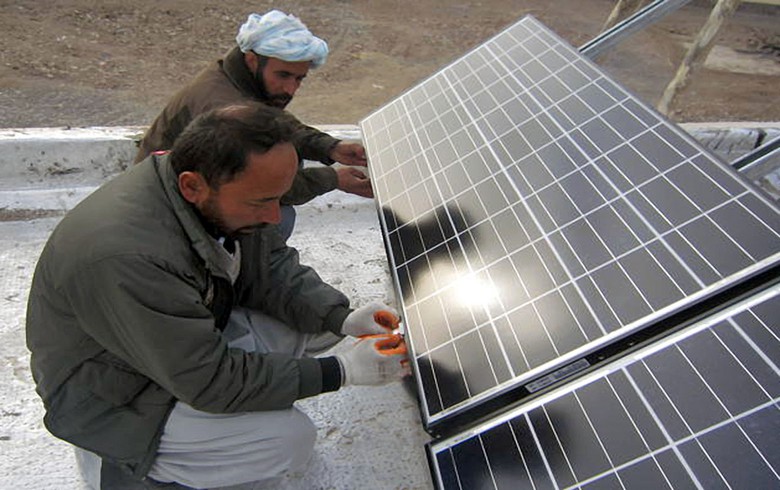 ADB gives loan for construction of 15-MW solar farm in Afghanistan