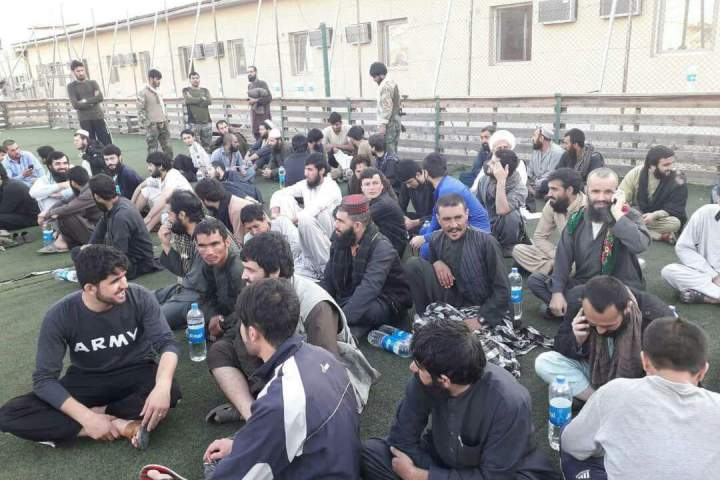 84 زندانی به شمول ده عضو داعش از زندان طالبان در فاریاب  آزاد شدند
